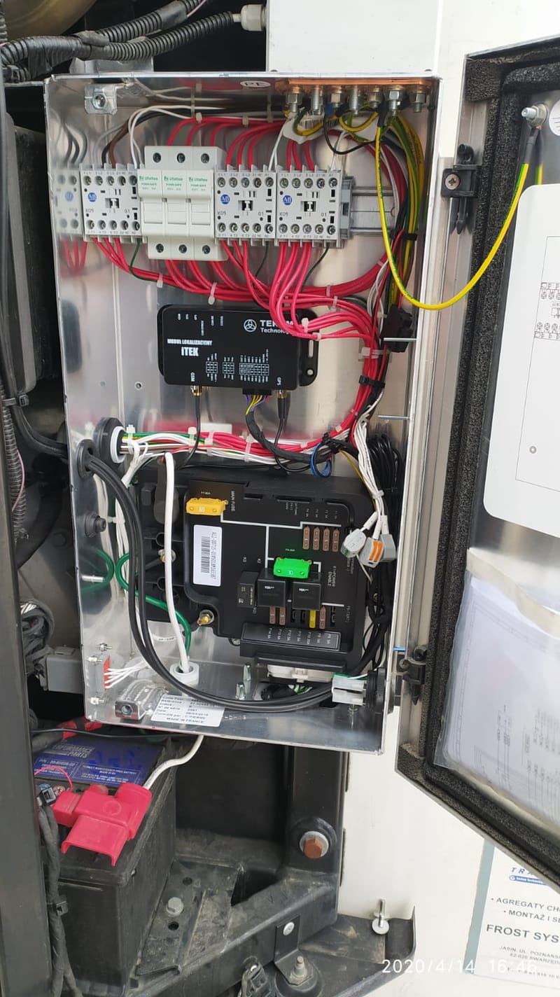 Kontrola temperatury i otwarcia naczep