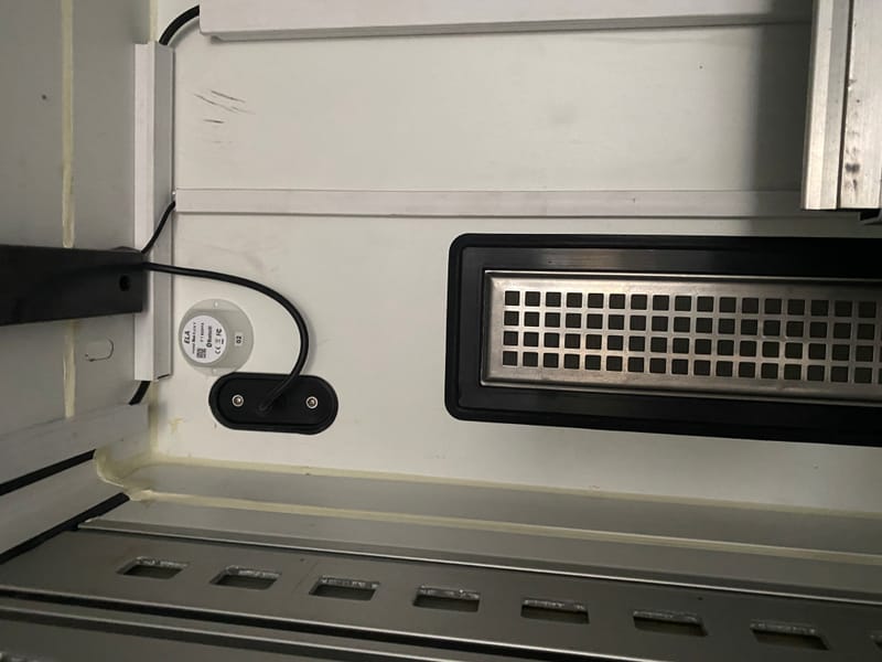 Kontrola temperatury i otwarcia naczep