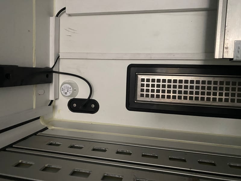 Kontrola temperatury i otwarcia naczep