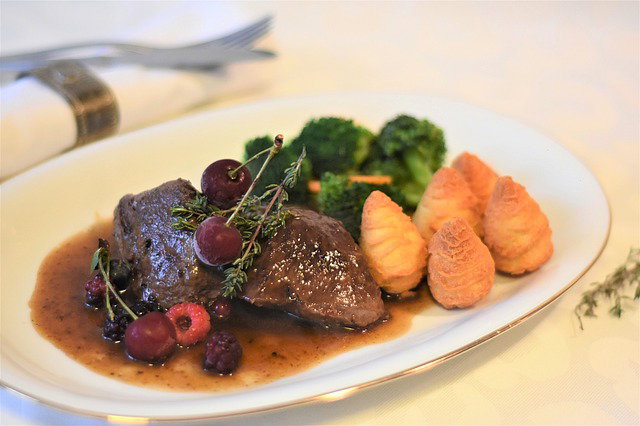 Felto or Steak. sesame and honey sauce.N.202- {20€} 