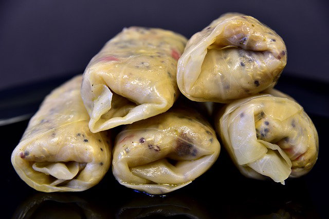 Stuffed cabbage with egg-lemon sauce-N-405{15€}