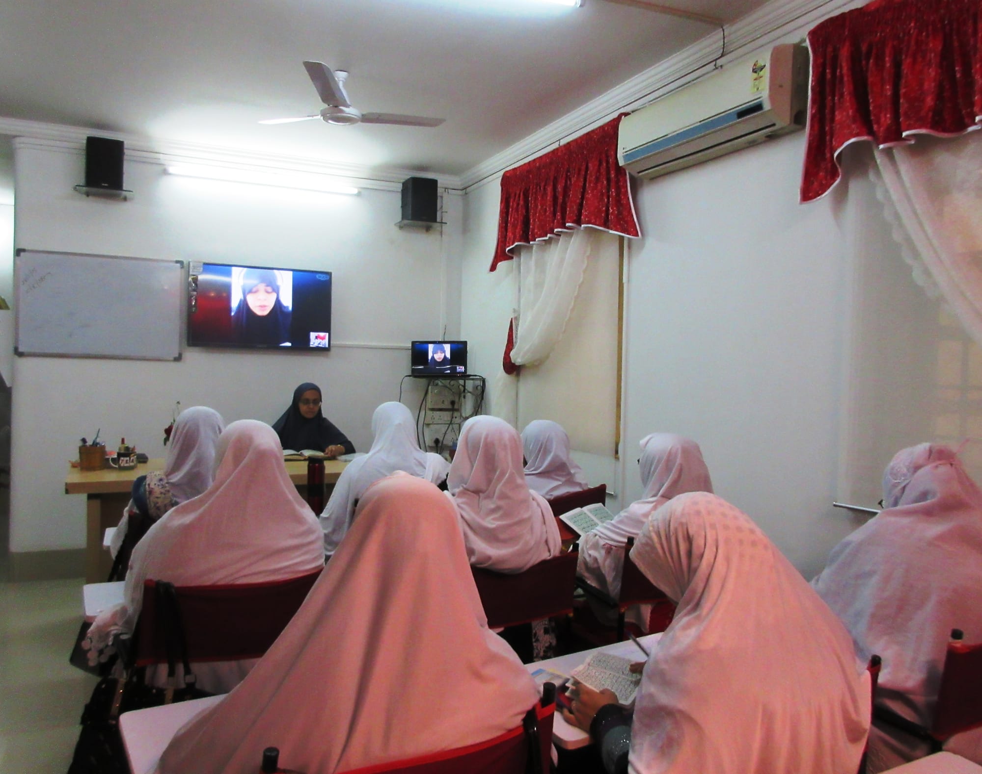 Online Hifz session by Ustaza Huda