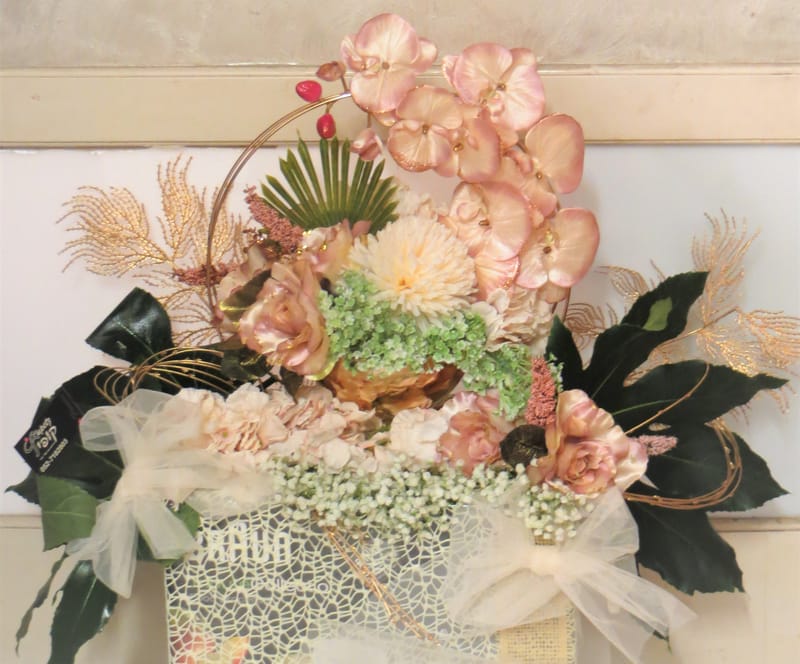 עיצובים מעל הקופסא