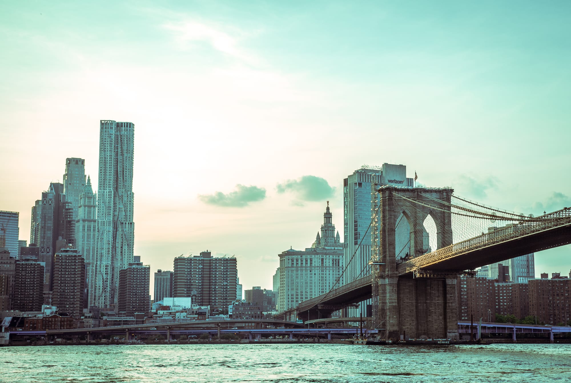 MANHATTAN | BROOKLYN BRIDGE VIEW FROM DUMBO BROOKLYN