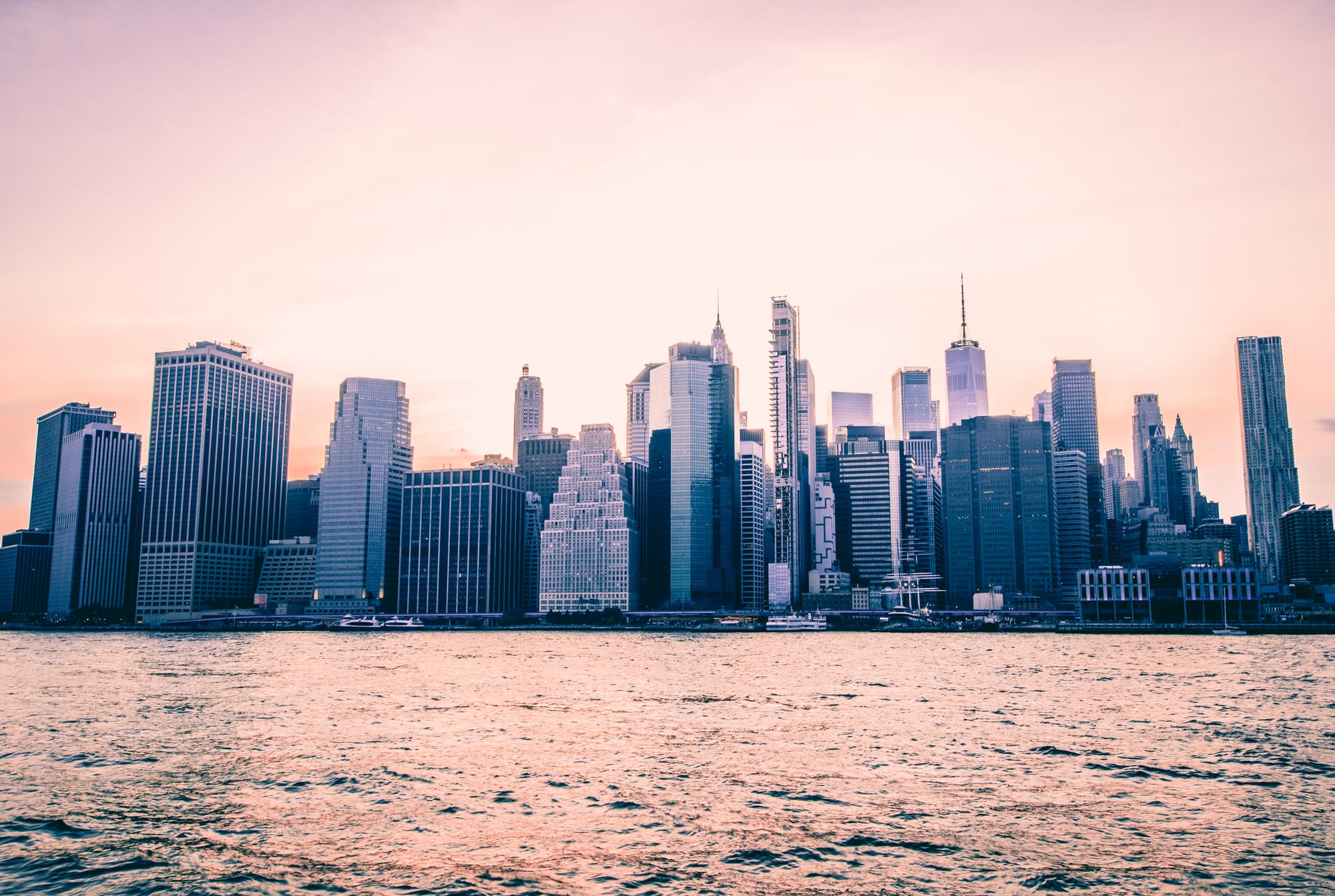 MANHATTAN, NY VIEW FROM DUMBO BROOKLYN | SKYLINE BLUE