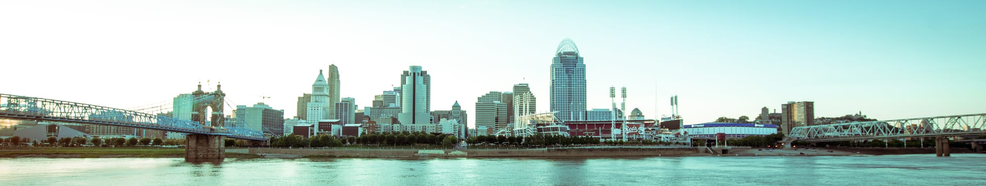 CINCINNATI SKYLINE GOLDEN TWILIGHT