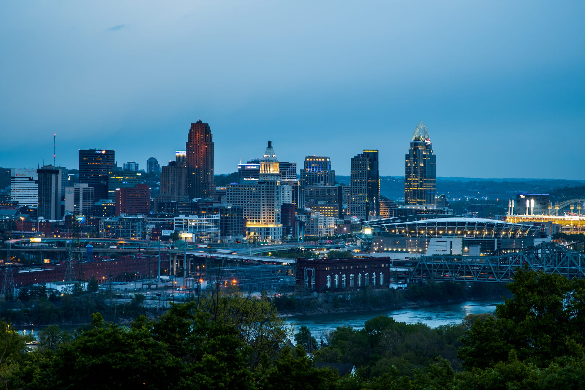 CINCINNATI SKYLINE BLUE TWILIGHT