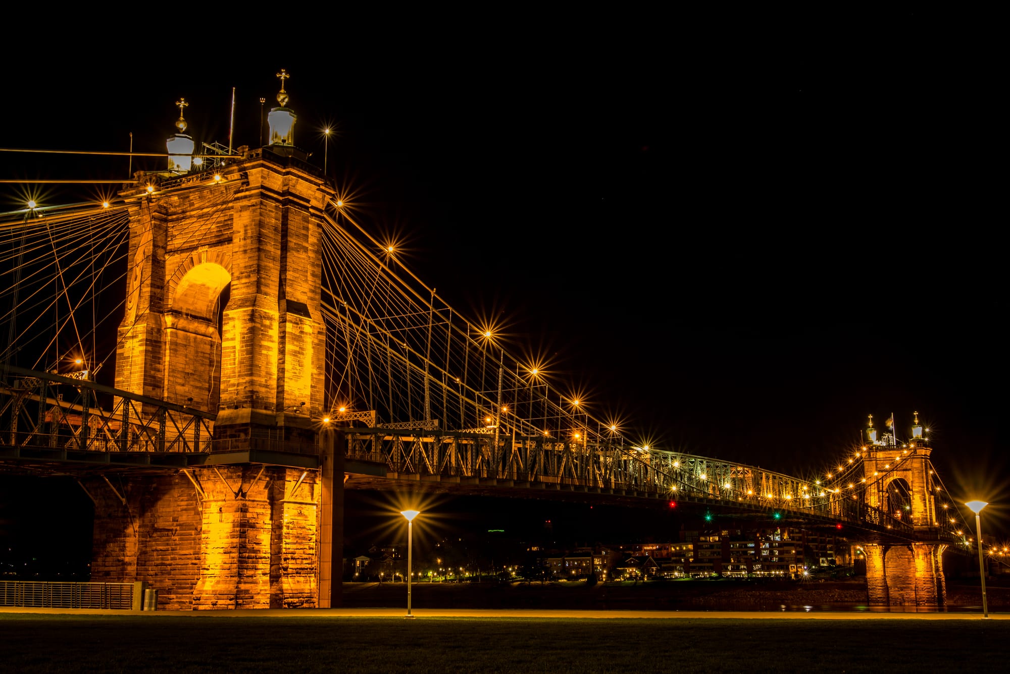 ROEBLING SUSPENSION BRIDGE VIEW FROM CINCINNATI