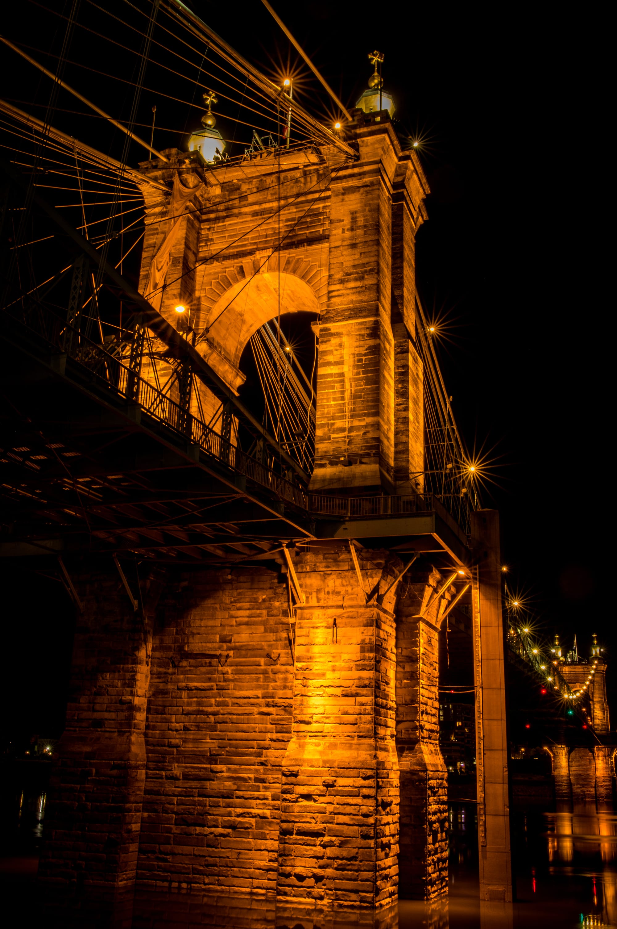 ROEBLING SUSPENSION BRIDGE VIEW FROM CINCINNATI