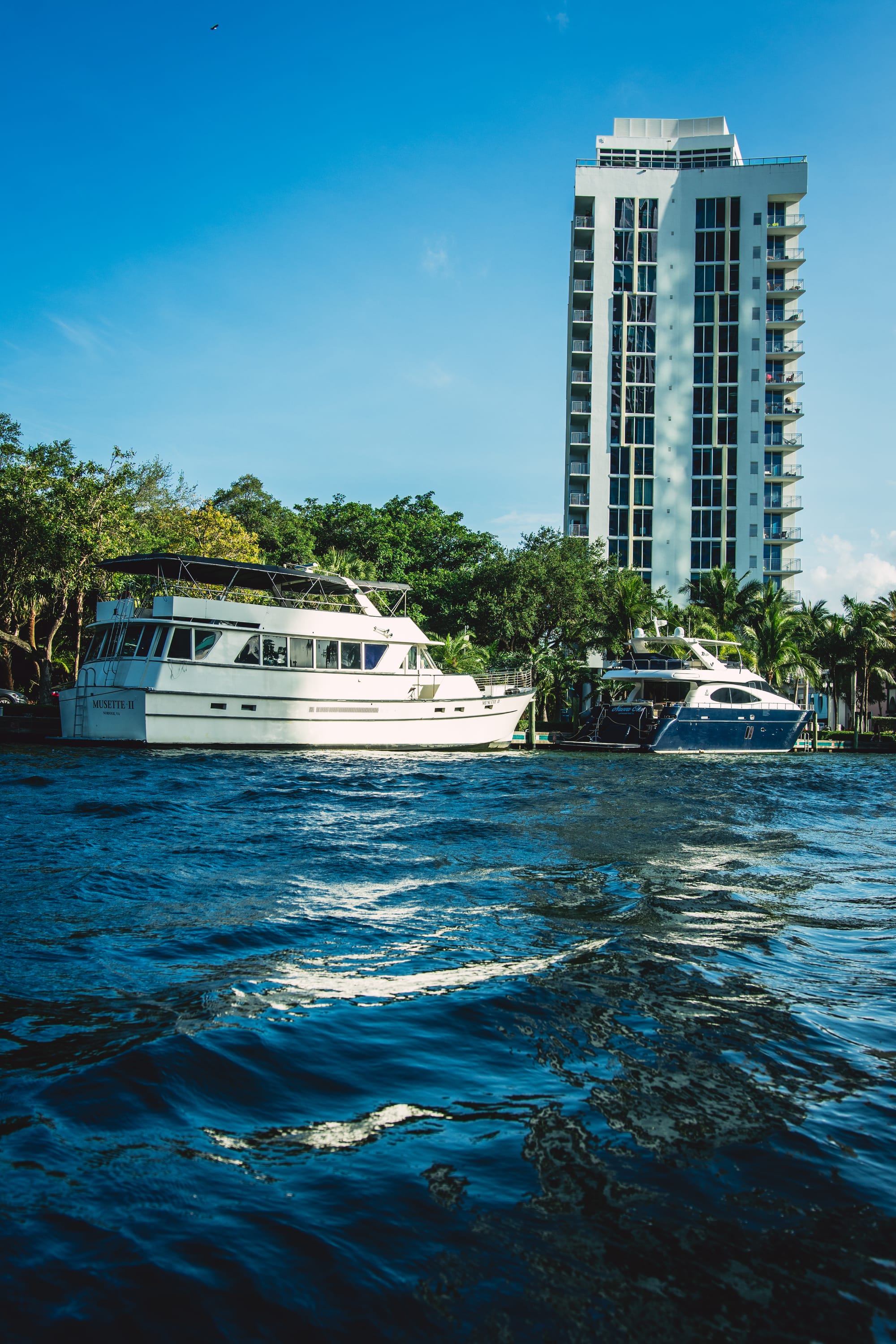 THE CANALS IN FORT LAUDERDALE