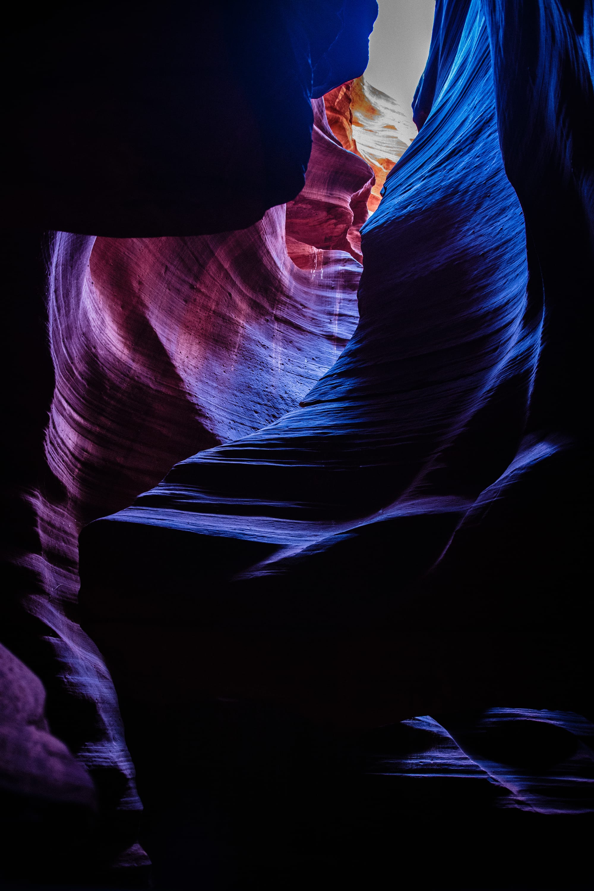 ANTELOPE CANYON / BLUE