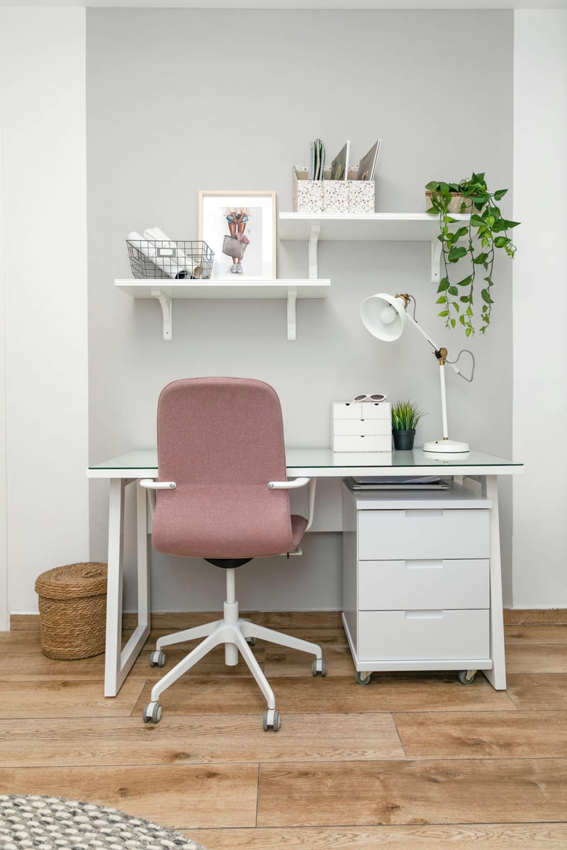 החדר של עמנואל