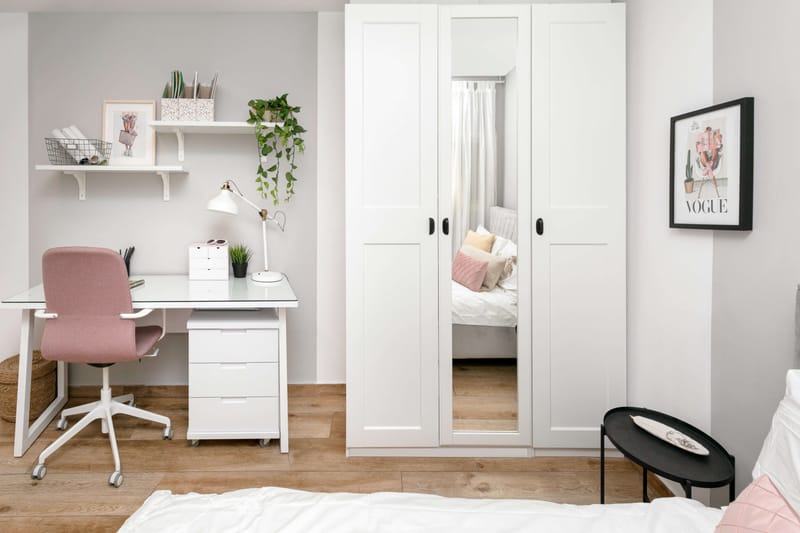 החדר של עמנואל