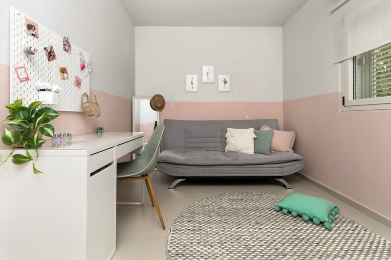 פינה לנשום בה -  חדר בנות