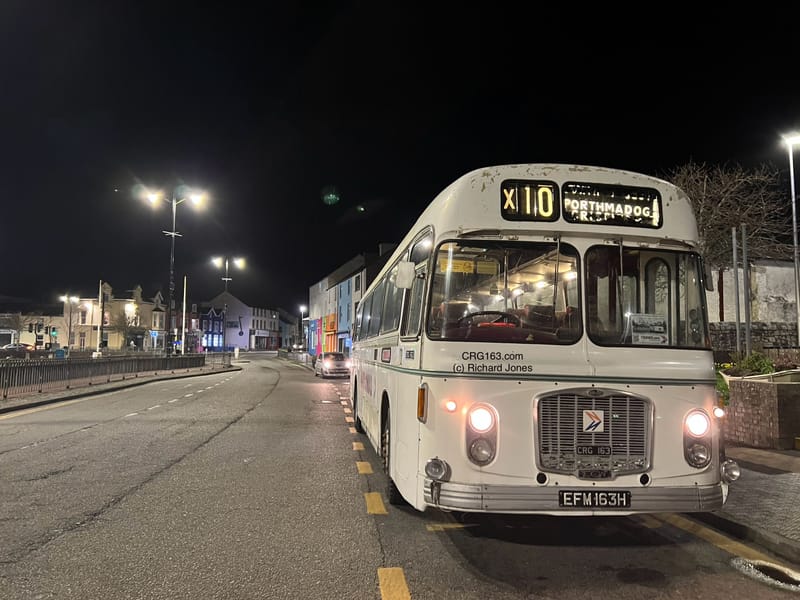 Nocturnal road run / Crosville Pwllheli