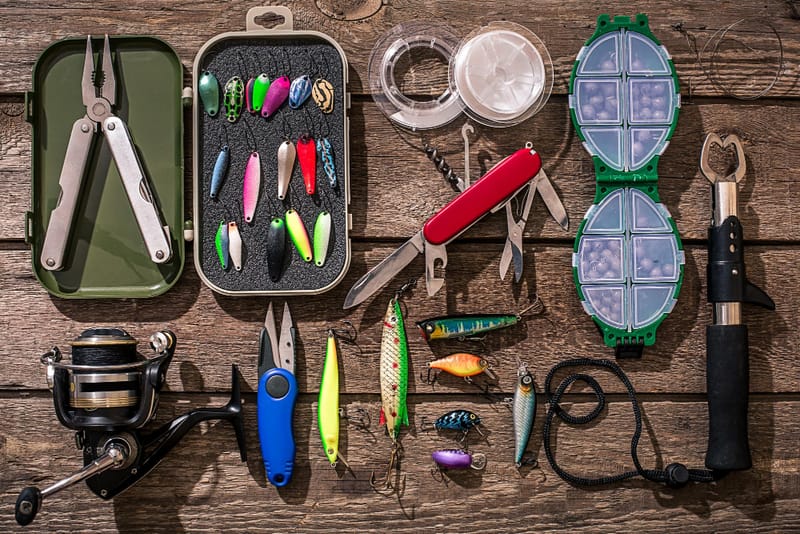 What Should I Have on my Fishing Gear Tackle Box List