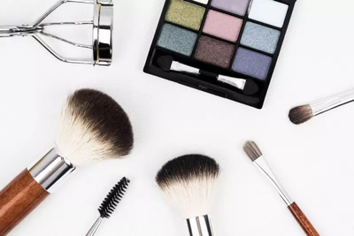 COSMETICI: LA NOSTRA VITA È CAMBIATA ANCHE IN QUESTO
