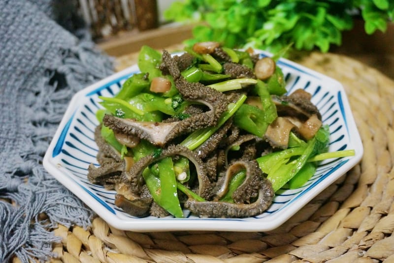 Pork Stomach w/ Pepper