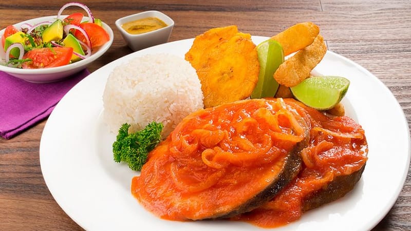 BAGRE EN SALSA CRIOLLA