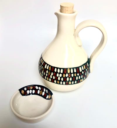 COMMISSIONS &amp; CORPORATE GIFTING image