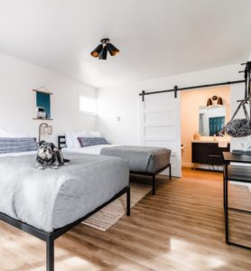 Spoke &amp; Vine Motel