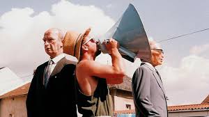 תיאטרון ברחוב ובמרחב הציבורי