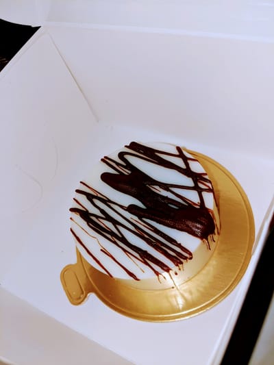 ORDERING DESSERTS image