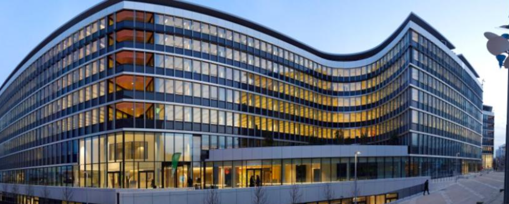 Immeuble de bureaux de 35 000 m2 à Rueil-Malmaison (2015)