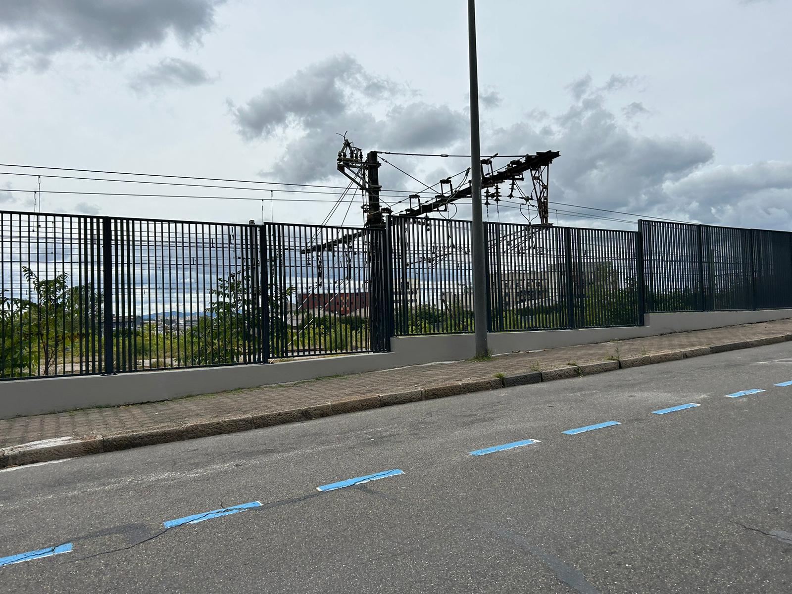 REMPLACEMENT D’UNE CLOTURE PHASE 2 à St-Fons (Lyon)