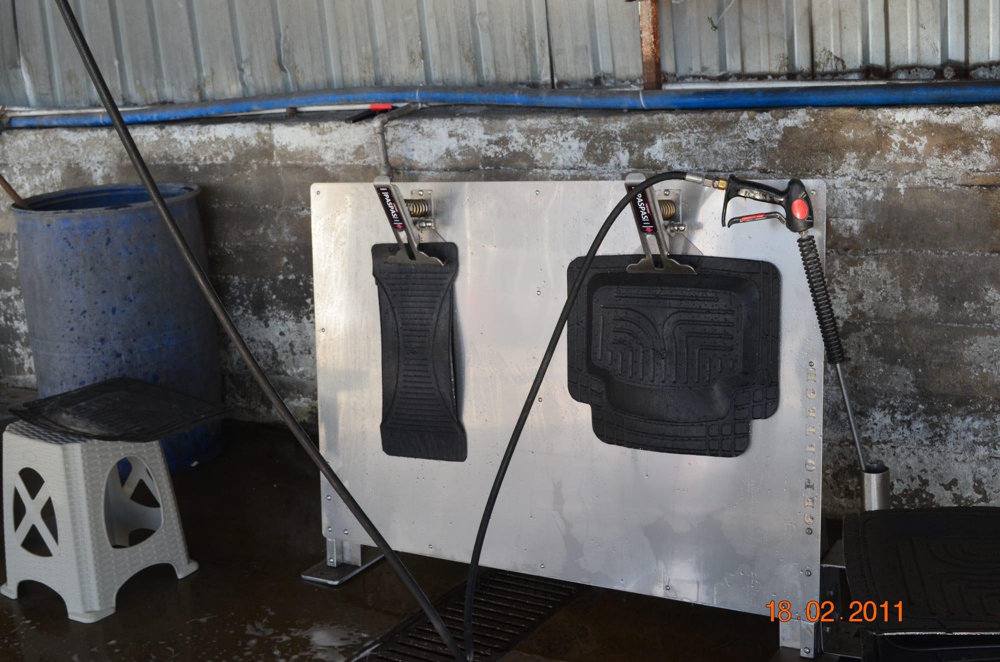 304 KALİTE PASLANMAZ ÇELİK ARABA PASPASI YIKAMA STANDI 