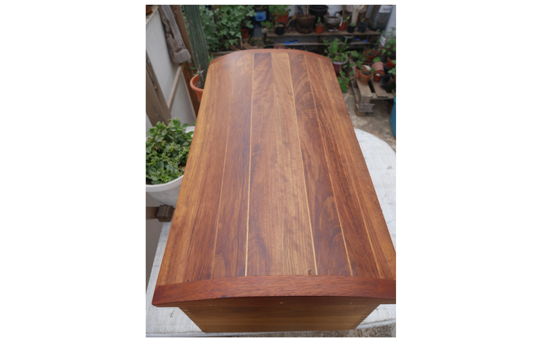 Baul de morera // Chest of morera