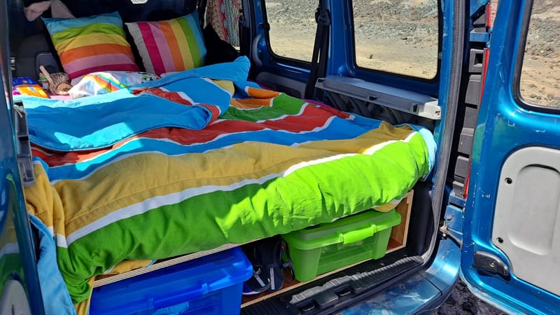 Mueble de un Berlingo // Camper furniture for a Berlingo