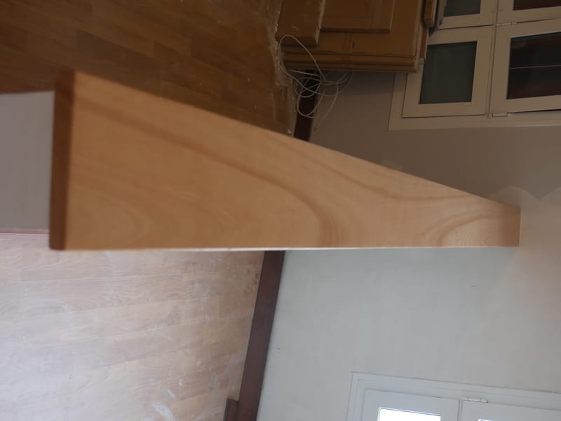 Pared entre salon y cocina // wall to seperate living room and kitchen