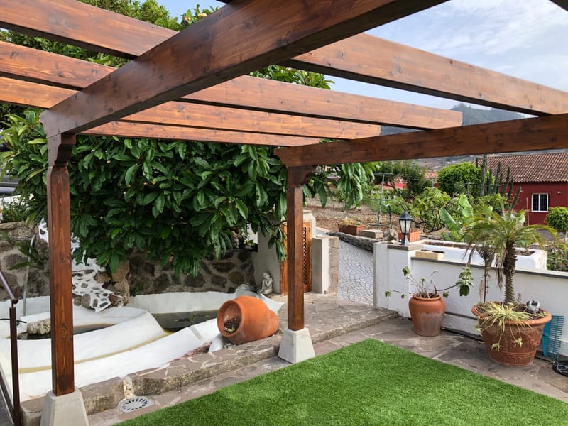 Pergola con escaloncito // Pergola of two different levels