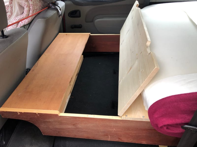 Mueble de un Dacia