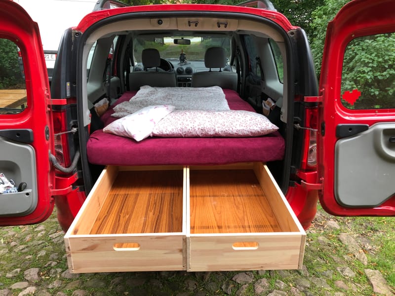 Mueble de un Dacia