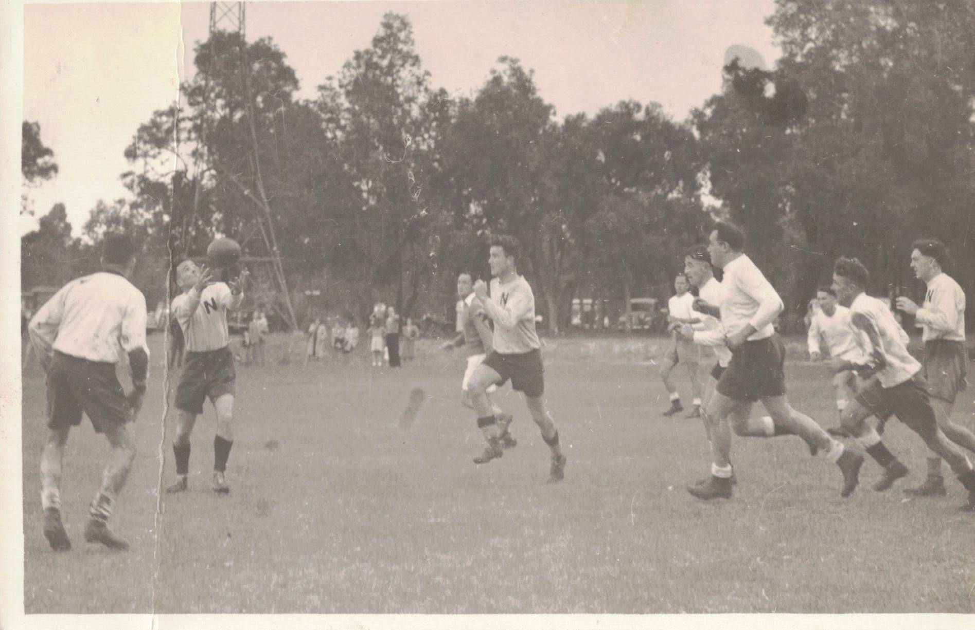 Perth vs Nedlands University Oval 1950's