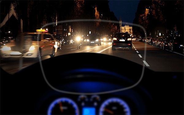 ZEISS DriveSafe
GUIDA CON SICUREZZA E COMFORT.