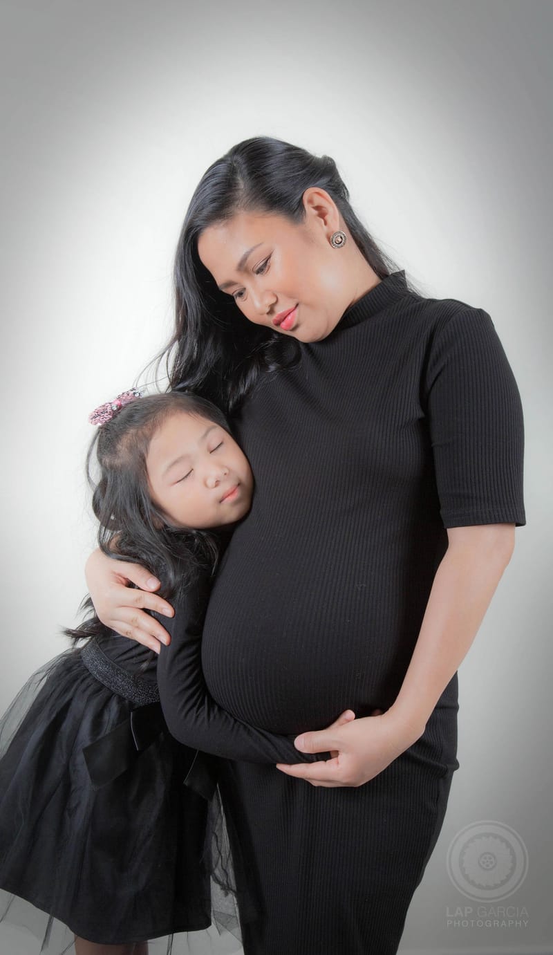 Maternity Shoot (Family)