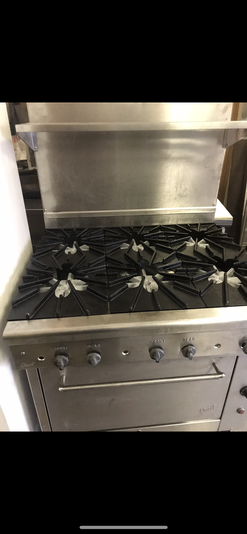 Quest Gas 6 Burners With convection Oven