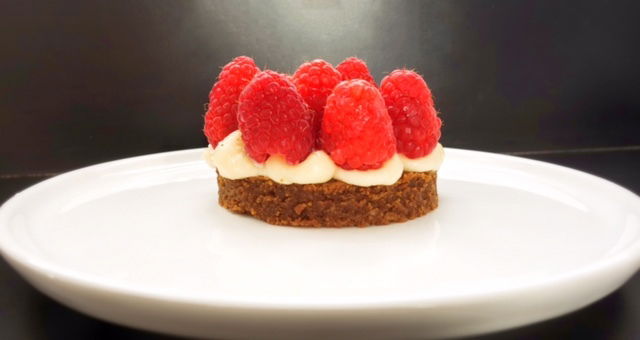 Tartelette aux framboises base spéculoos