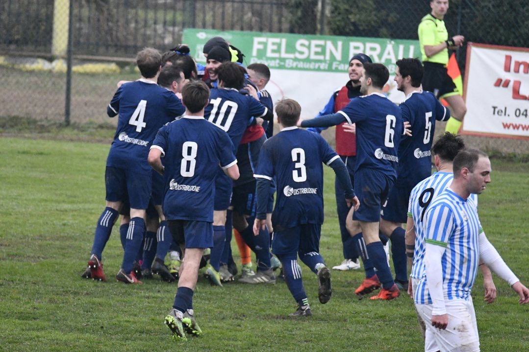 VINCONO BENE PRIMA SQUADRA E JUNIORES, CADONO UNDER 17 E UNDER 15