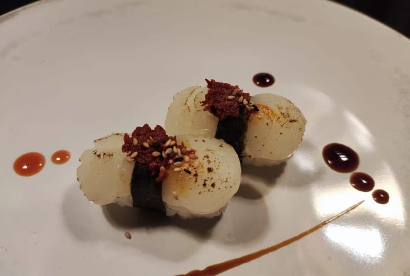 【 Nigiri Capesante Flambé 】🌶️