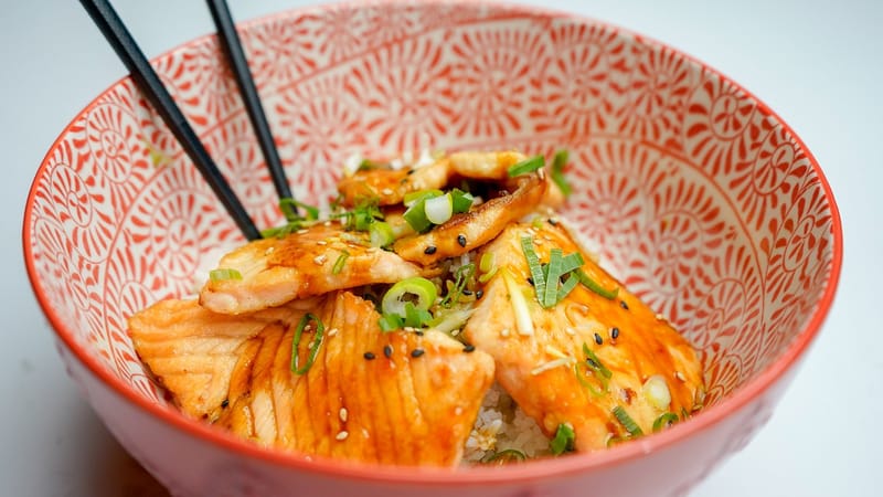 ​【 Salmone Donburi 】Cotto