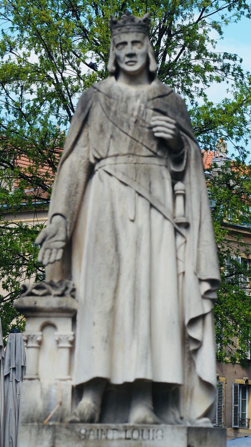 Retrouvez les pages dans l'onglet '"BALADES URBAINES" 