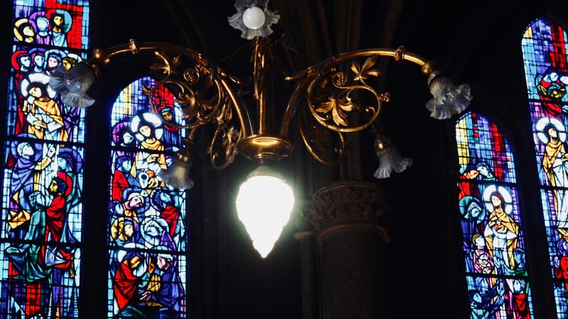 Retrouvez les pages dans l'onglet '"BALADES URBAINES" 