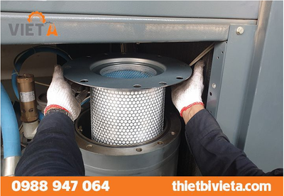 Loc tach dau may nen khi