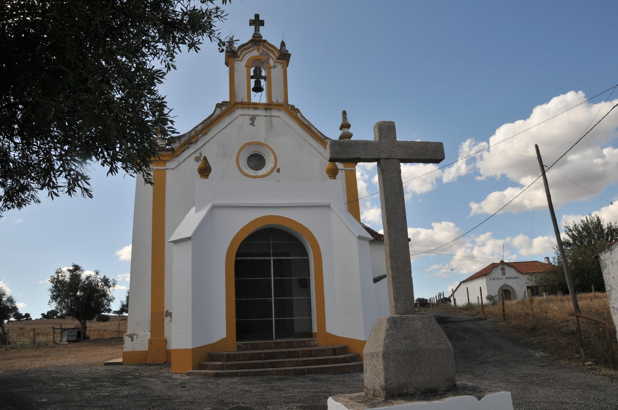 Igreja de São Brissos encerrada