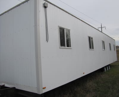         44&#039; X 10&#039; TRIPLE AXEL OFFICE / WORK SITE TRAILER FOR SALE BY PRIVATE TREATY image