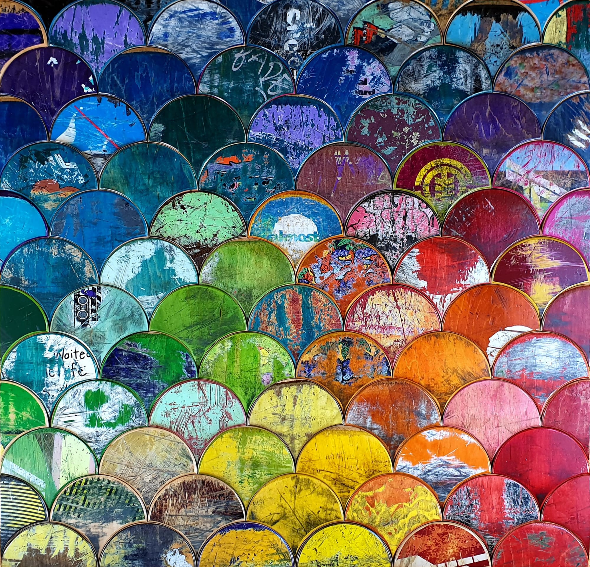Tableau en skateboards recyclés 90x90cm